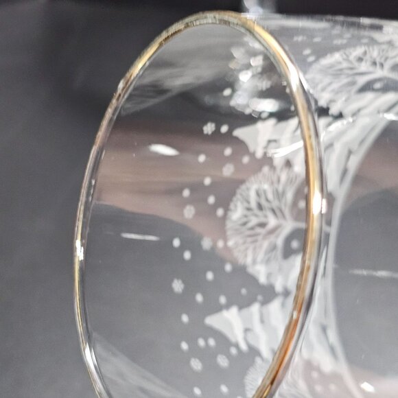 2 Libbey PINES Wine Glasses 10oz Winter Scene white decal gold rim Arbys Lynns - Picture 5 of 11